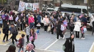 Manisa Yunusemre'de Üzümcüler İlkokulu'nda kermes