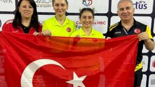 Milli formayla masa tenisinde Dünya Şampiyonluğu