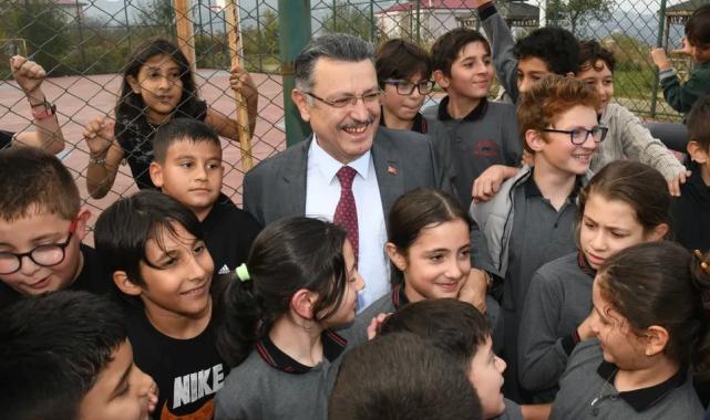Trabzon Yomra’da öğrencilere oyun sahası müjdesi