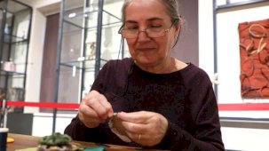 Atık Kumaşlar Kadınların Emeğiyle Yılbaşı Neşesine Dönüştü