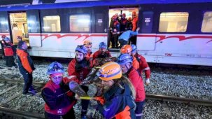 İZBAN İstasyonu’nda tatbikat gerçeği aratmadı