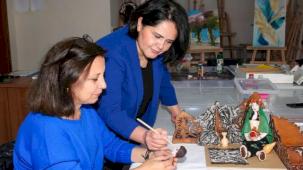 İzmir Çiğli’de kadınlar geleneksel sanatı geleceğe taşıyor