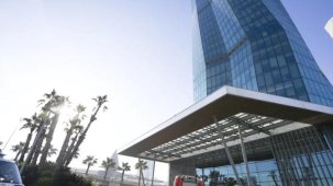 İzmir'de 47 katlı binada nefes kesen tatbikat