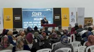 Konya’da Şehir Konferansları devam ediyor