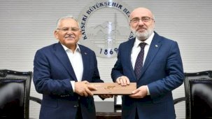 Memduh Büyükkılıç'tan KAYÜ'ye gastronomi teşekkürü