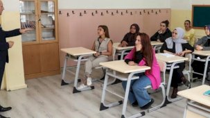 Okul-Aile iş birliğini güçlendiren eğitimler... Aile Okulu'ndan 150 bin veli faydalandı