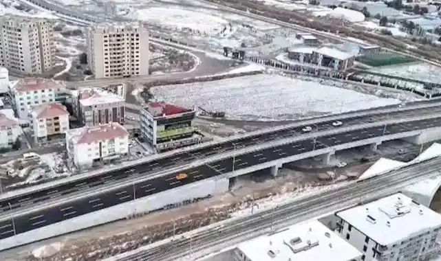 Başkentte trafiği rahatlatacak köprü açıldı