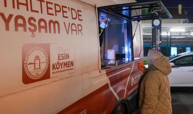 İstanbul Maltepe'de vatandaşlara sıcak çorba ikramı