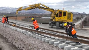 Ankara–İzmir Hızlı Tren hattında hummalı çalışma