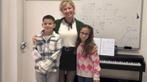 Balıkesir’in ikiz yetenekleri Londra’da başarıya koşuyor