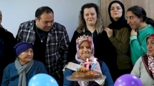 Kocaeli'de 77 yaşındaki teyzeye büyük mutluluk