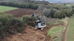 Manisa Büyükşehir tarım arazilerini taşkınlara set oluyor