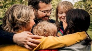 Sarılma, yalnız hissetmeyi azaltır!