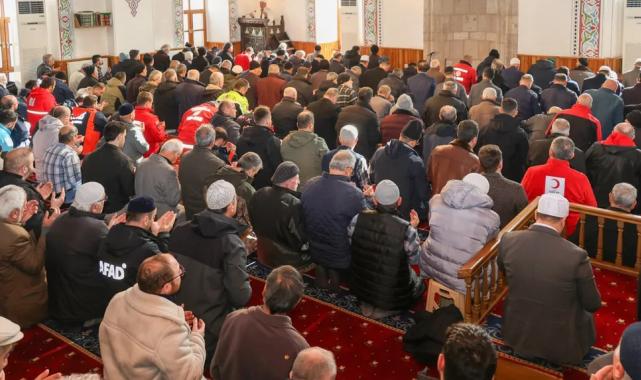6 Şubat hayatlarını kaybedenler için Artvin’de mevlit okutuldu