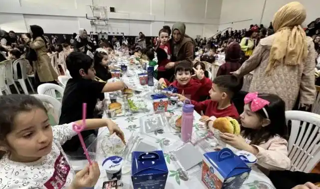 Çorum Belediyesi’nden çocuklara özel tekne orucu iftarı