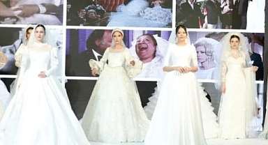 İstanbul'da gelinlik defilesi moda severleri büyüledi