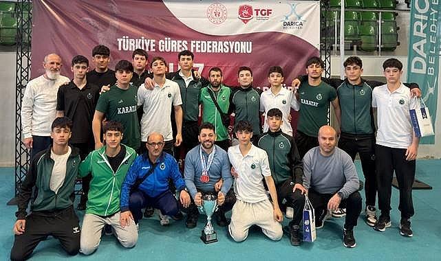 Karatay Belediyespor'dan güreşte Türkiye Şampiyonluğu