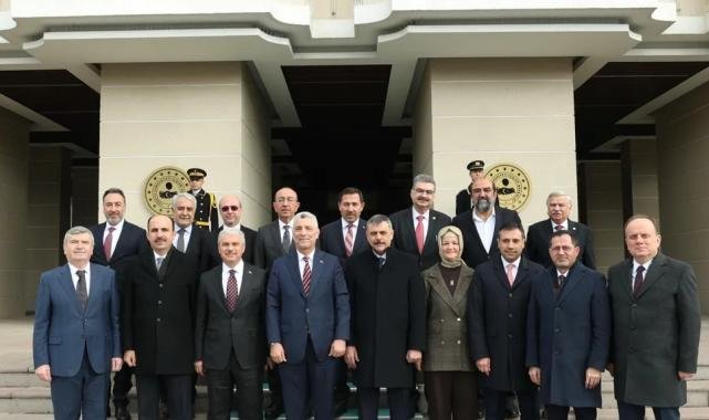 Konya protokolünden Bakan Çiftçi'ye 'hayırlı olsun' ziyareti