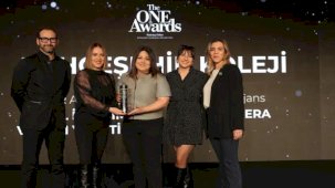 Bahçeşehir Koleji’ne “Yılın En İtibarlı Özel Temel Eğitim Kurumu” Ödülü