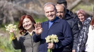 Mersin’de Nergis Şenliği renkli görüntülere sahne oldu