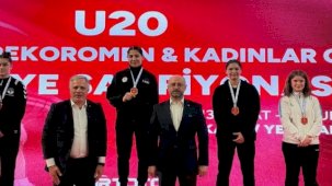 Nevşehirli güreşçiler dereceleri sıraladı