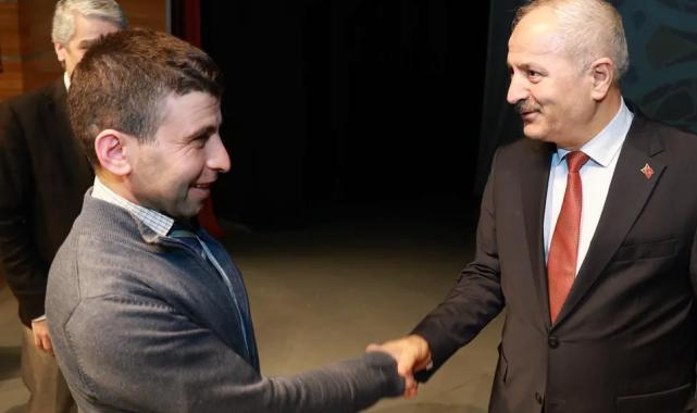 Gebze'de belediye personeli bayramlaştı