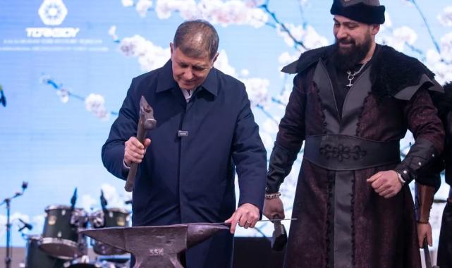 İzmir’de ilk bahar bayramı coşkusu