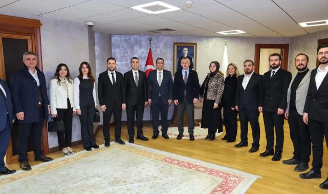 Kocaeli'de Başkan Büyükakın’a ziyaretçi akını