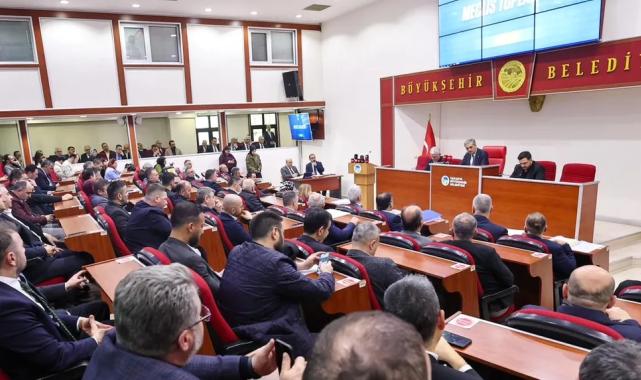 Sakarya'da Başkan Alemdar, hizmetleri sıraladı, uyum vurgusunu yineledi