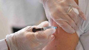 Ankara'da örnek HPV aşı uygulaması devam ediyor