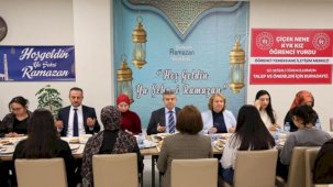 Artvin'de iftar sofrası gençlerle paylaşıldı