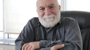 Gazeteci Mustafa Özke, Adana’yı eserleriyle dünyaya tanıtıyor