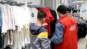 Konya Karatay Gençlik Meclisi'nden çocuklara bayram sürprizi