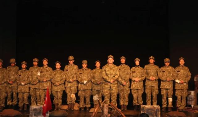 Erzurum’da Çanakkale ruhu sahneye taşındı