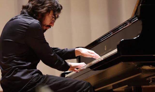 İzmir'de genç virtüöz Barok Müzik Festivali’nde ağırlandı