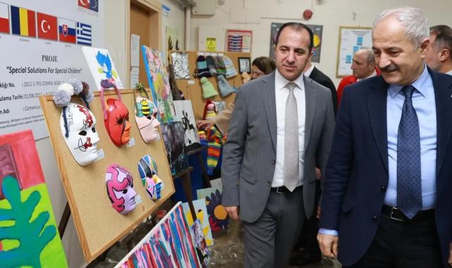 Kocaeli Gebze'de otizm farkındalığına anlamlı program