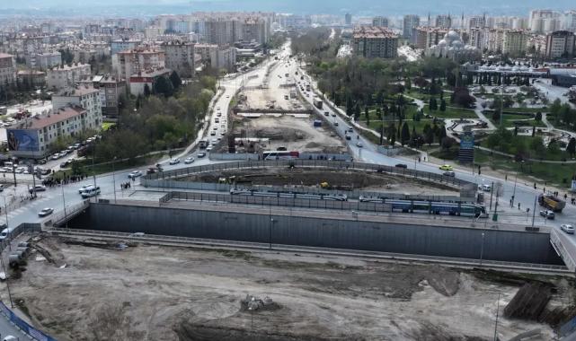 Konya'da Stadyum-Şehir Hastanesi Tramvay Hattı'nda ikinci etap sürüyor