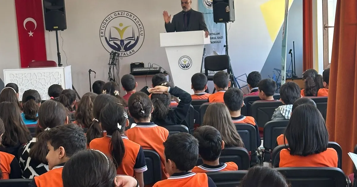 Kurtalan’da minik yürekler yazarla buluştu