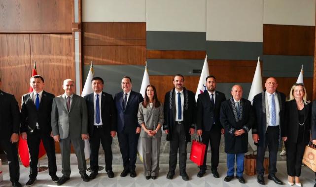 Manisa’da dünya kültürleri aynı sofrada buluştu