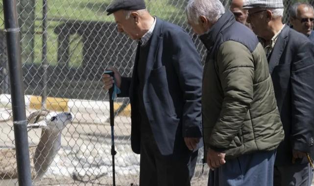 Mersin Büyükşehir, emeklileri doğayla buluşturuyor