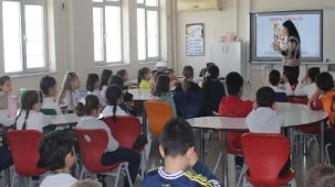 Aliağa ve Bergama'da akran zorbalığı ve şiddete karşı nezaket eğitimi