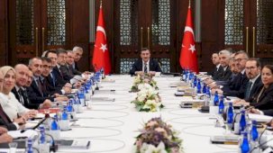 Bağımlılıkla mücadele için Külliye’de kritik toplantı