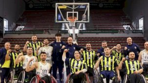 Bakan Bak’tan Fenerbahçe’ye tebrik