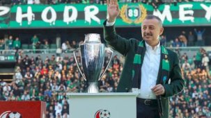 Başkan Büyükakın'dan Kocaelispor’a 60. yıl mesajı