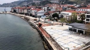 Dalga kırıcı Ulaşlı'da taşkınlarına 'dur' diyecek