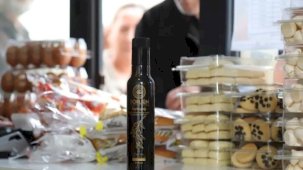 Dorlion zeytinyağı Halk Et Market ve Halk Ekmek raflarında