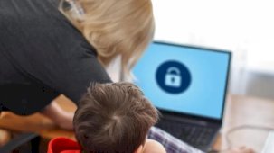 Güçlü aile ilişkileri dijital risklere karşı koruyucu