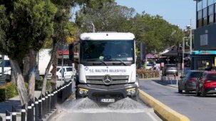 İstanbul Maltepe'de mahallelerde bahar temizliği sürüyor