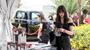 İZKİTAP’ta edebiyat şöleni yaşanıyor