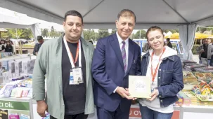 İzmir baharı kitapla karşılıyor